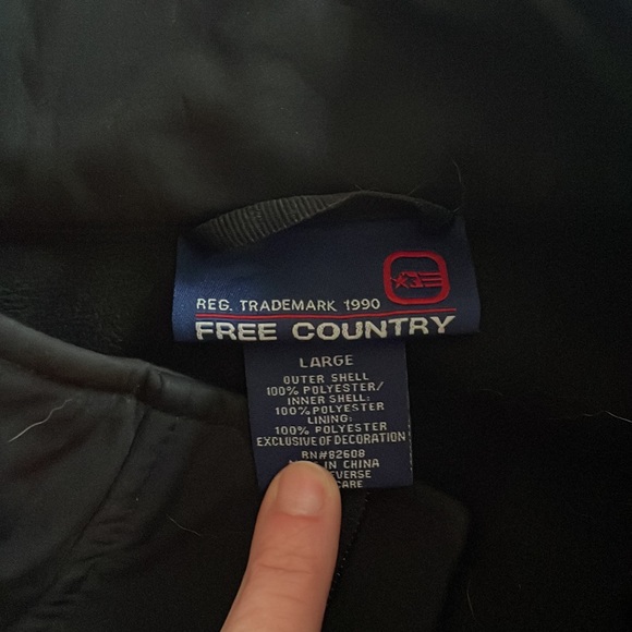 Free Country Shell size large - Picture 2 of 4